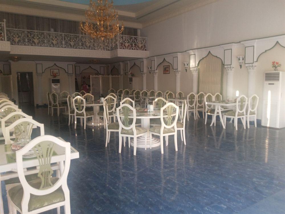 Royal Residence Hotel Apartments Umm al-Quwain Bagian luar foto