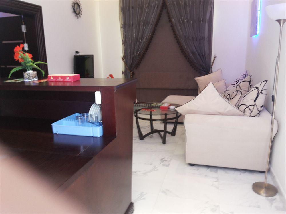 Royal Residence Hotel Apartments Umm al-Quwain Bagian luar foto